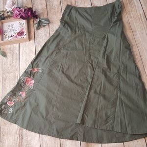 Green Hummingbird Embroidered Long Modest Skirt